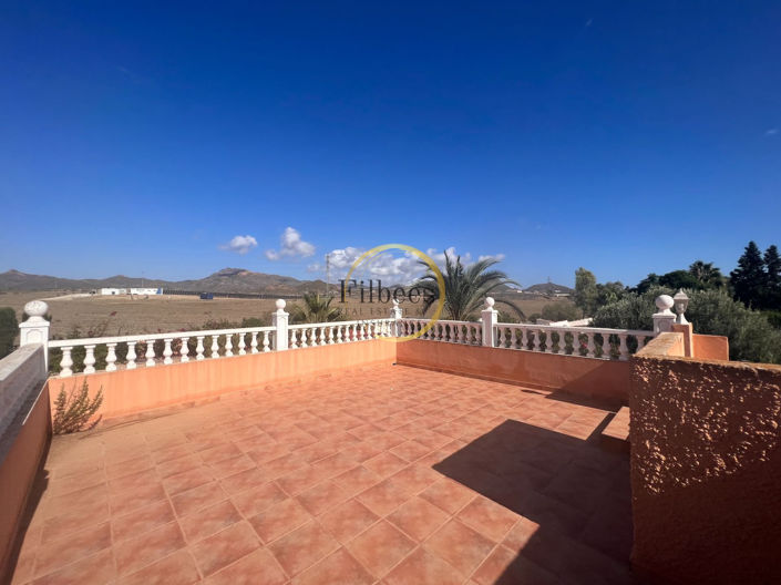 Image No.2-3 Bed Villa for sale