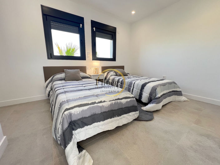 Image No.14-3 Bed Villa for sale