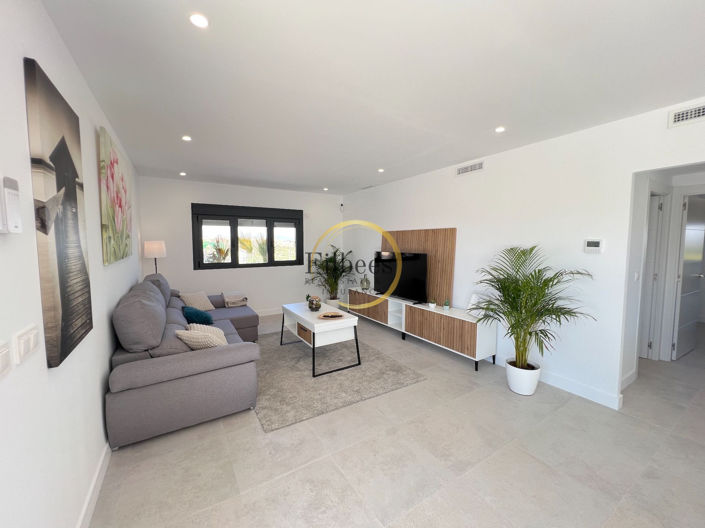 Image No.6-3 Bed Villa for sale