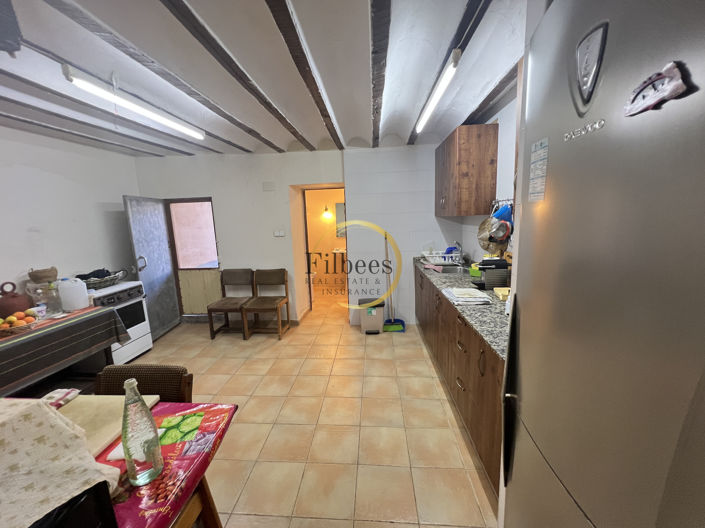 Image No.12-4 Bed Townhouse for sale