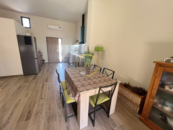 Image No.2-1 Bed Country House for sale