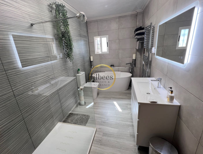 Image No.7-4 Bed Villa for sale