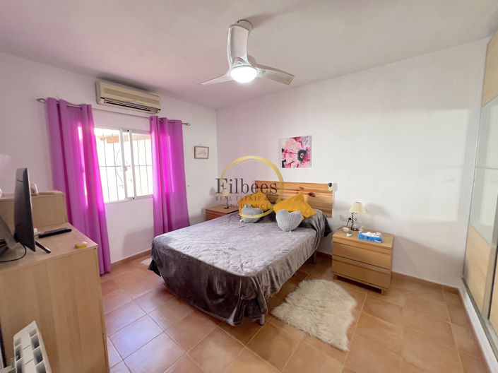 Image No.12-3 Bed Country House for sale