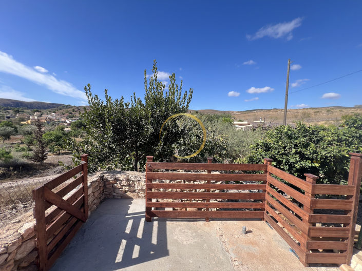 Image No.19-3 Bed Country House for sale