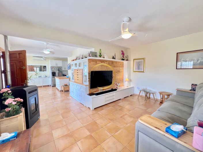 Image No.2-3 Bed Country House for sale