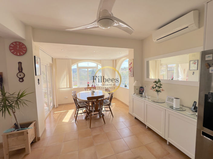 Image No.6-3 Bed Country House for sale