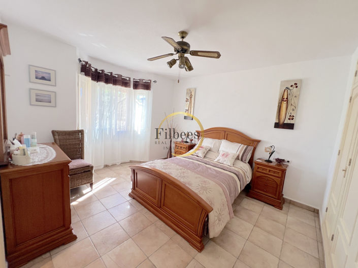 Image No.11-5 Bed Country House for sale