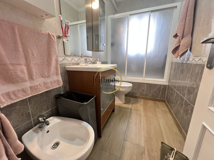 Image No.14-4 Bed Townhouse for sale