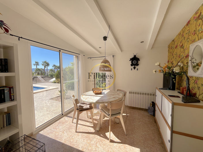 Image No.11-3 Bed Villa for sale