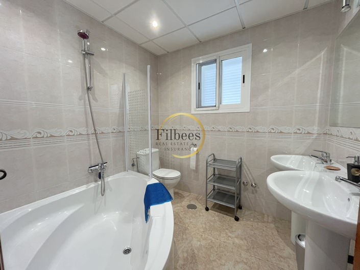 Image No.19-3 Bed Villa for sale