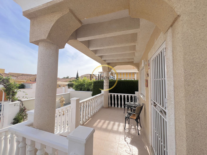 Image No.19-3 Bed Villa for sale