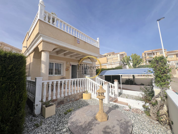 Image No.2-3 Bed Villa for sale