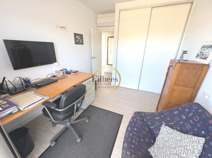 Image No.11-3 Bed House for sale