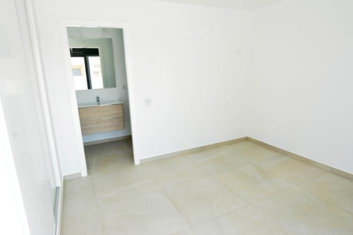 Image No.22-3 Bed Villa for sale