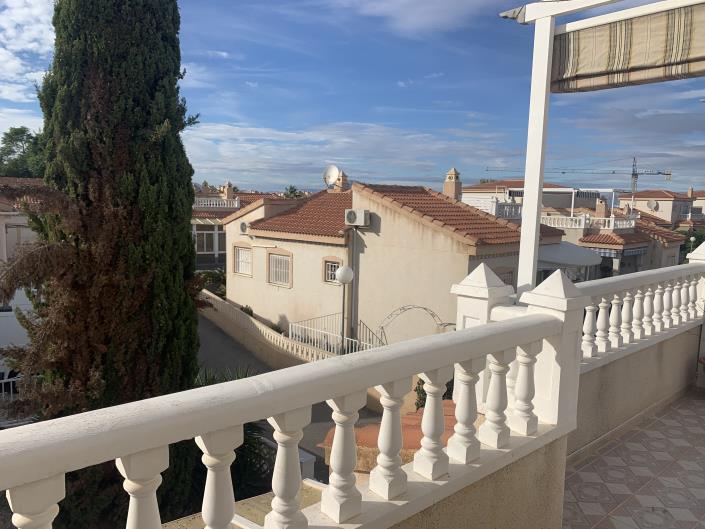 Image No.16-3 Bed Semi-Detached for sale