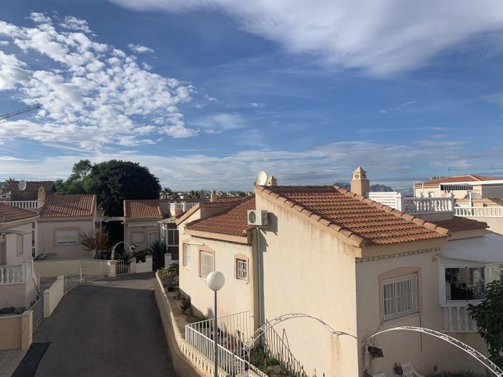 Image No.17-3 Bed Semi-Detached for sale