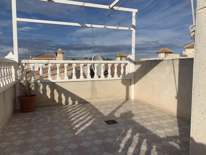 Image No.20-3 Bed Semi-Detached for sale