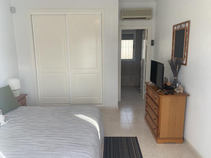 Image No.21-3 Bed Semi-Detached for sale