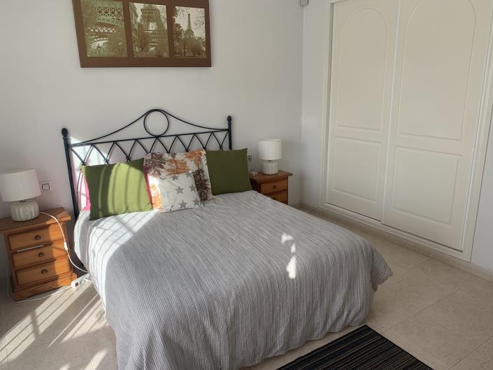 Image No.25-3 Bed Semi-Detached for sale