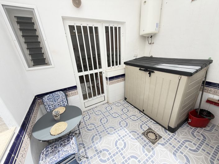 Image No.22-2 Bed Apartment for sale