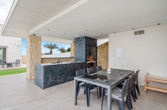Image No.20-4 Bed Villa for sale