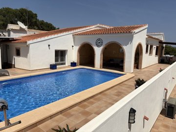 90704-villa-for-sale-in-pinar-de-campoverde-2