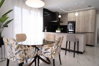 wbungalow-met-3-slaapkamers-en-tuin-in-pilar-