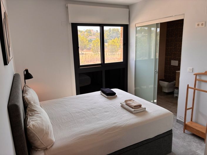 Image No.15-2 Bed Apartment for sale
