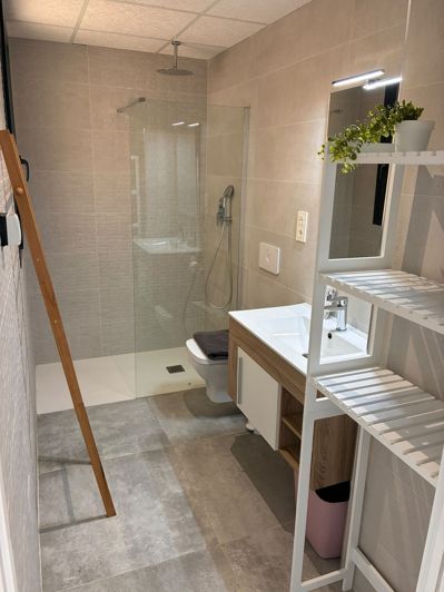 Image No.20-2 Bed Apartment for sale
