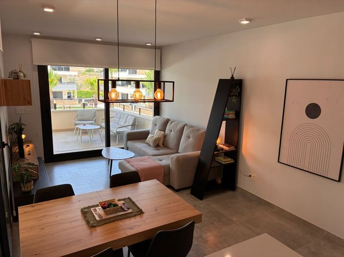 Image No.9-2 Bed Apartment for sale