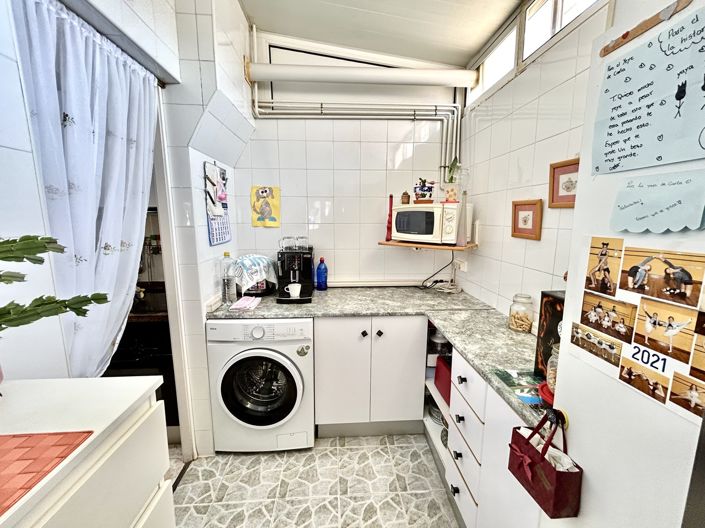 Image No.10-2 Bed Townhouse for sale