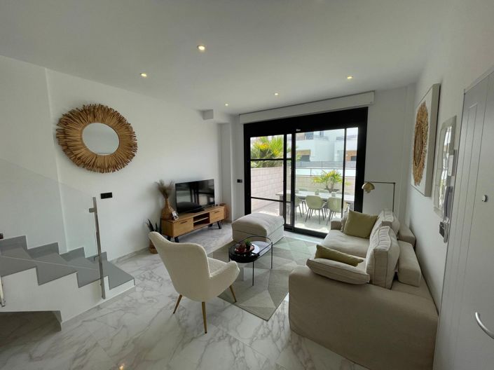 Image No.13-3 Bed Villa for sale