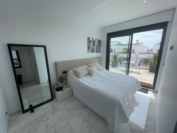 Image No.30-3 Bed Villa for sale