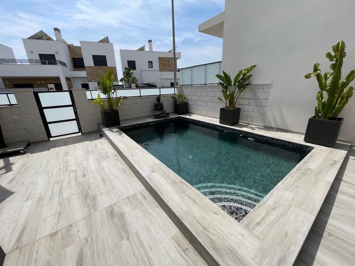 Image No.5-3 Bed Villa for sale