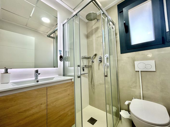 Image No.24-2 Bed Apartment for sale