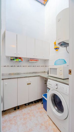 Image No.23-3 Bed Townhouse for sale