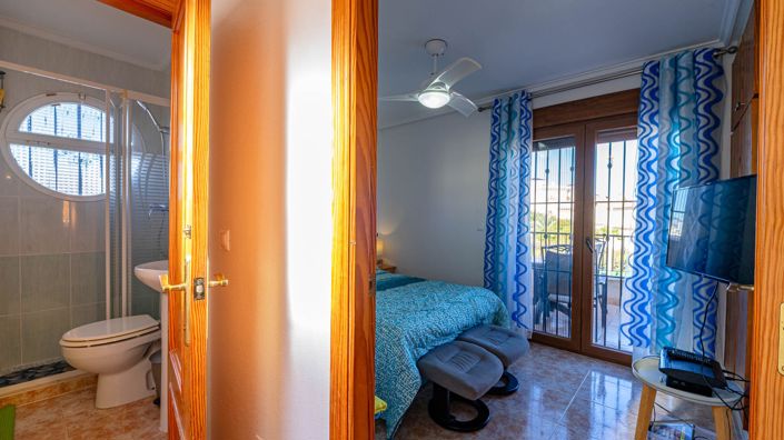 Image No.37-3 Bed Townhouse for sale