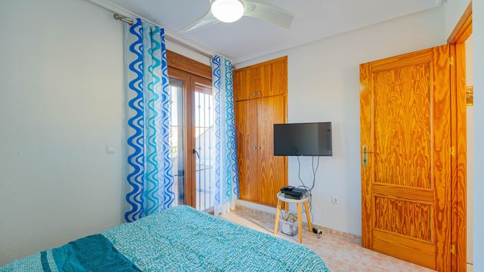Image No.41-3 Bed Townhouse for sale