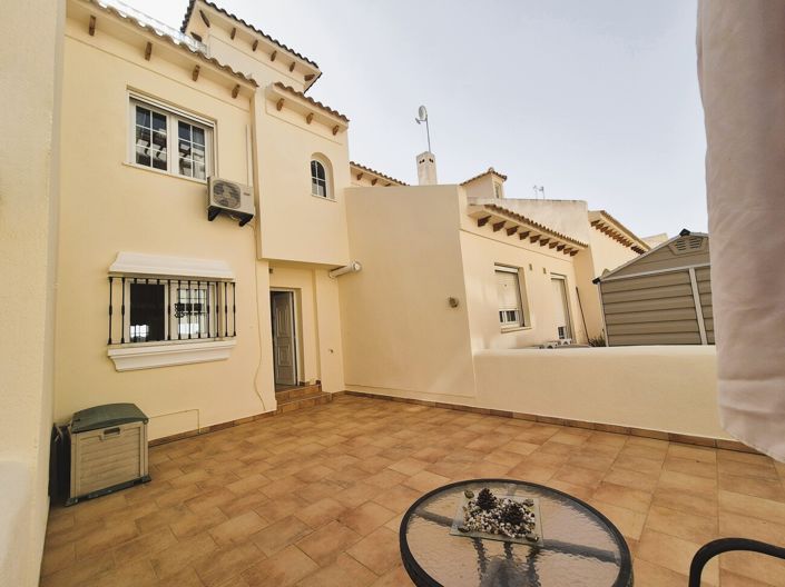 Image No.15-2 Bed Townhouse for sale