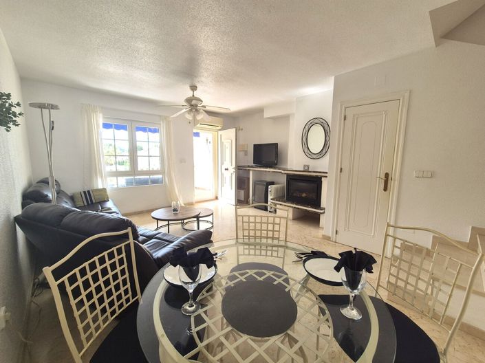 Image No.9-2 Bed Townhouse for sale