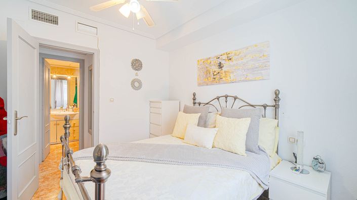 Image No.24-2 Bed Apartment for sale