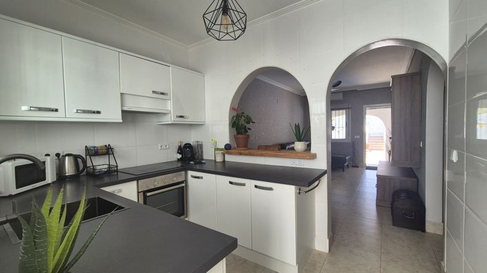 Image No.13-2 Bed House for sale