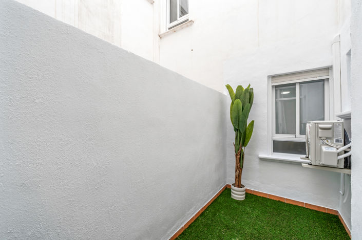 Image No.24-2 Bed Apartment for sale