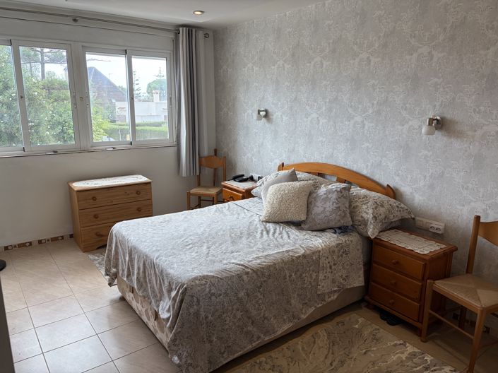 Image No.18-3 Bed Townhouse for sale