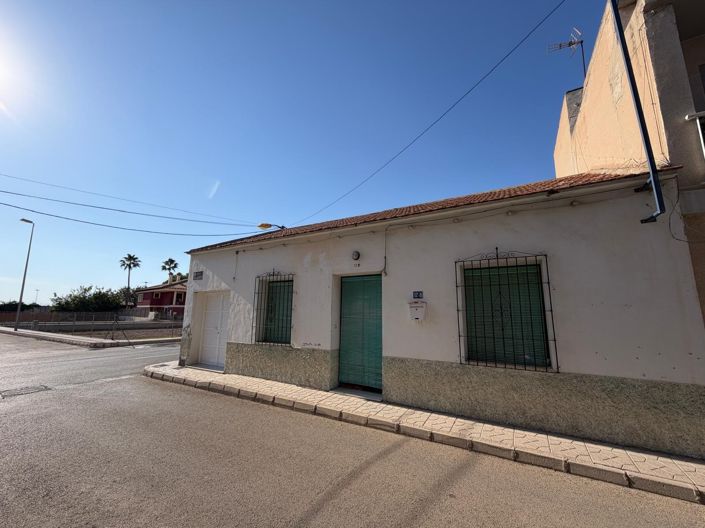 Image No.2-Bungalow de 3 chambres à vendre