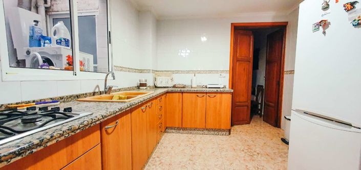 Image No.31-5 Bed Townhouse for sale