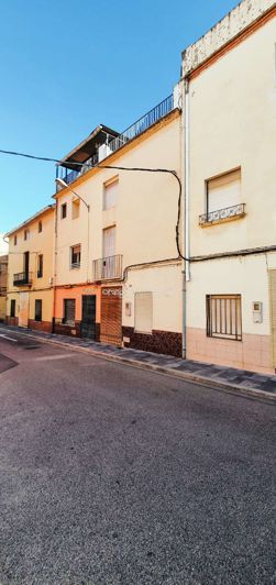 Image No.6-5 Bed Townhouse for sale