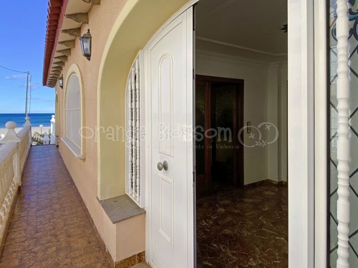 Image No.12-9 Bed Chalet for sale