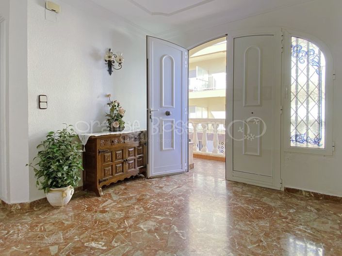 Image No.13-9 Bed Chalet for sale