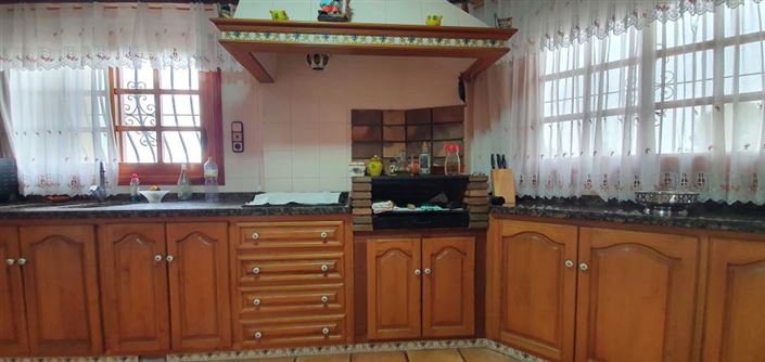 Image No.16-5 Bed Chalet for sale